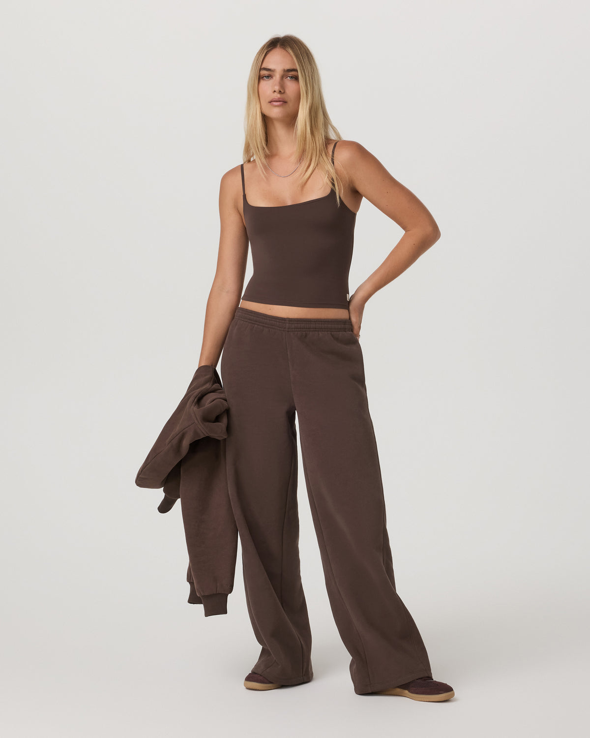 Restore Ultra Wideleg Sweatpant Women's Java Pants - Vuori