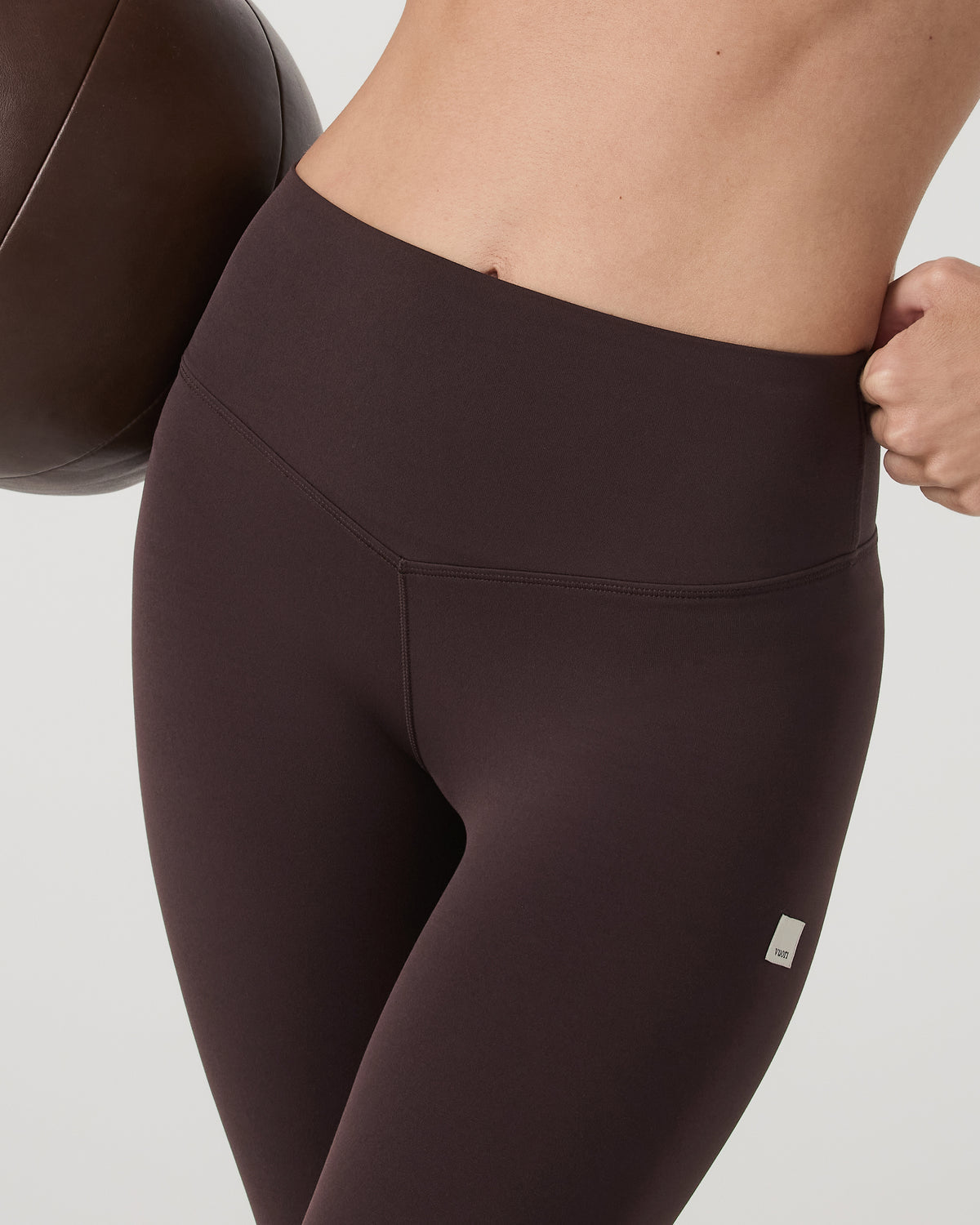Vuori AllTheForm™ Legging - Short Women's French Roast Leggings - Vuori