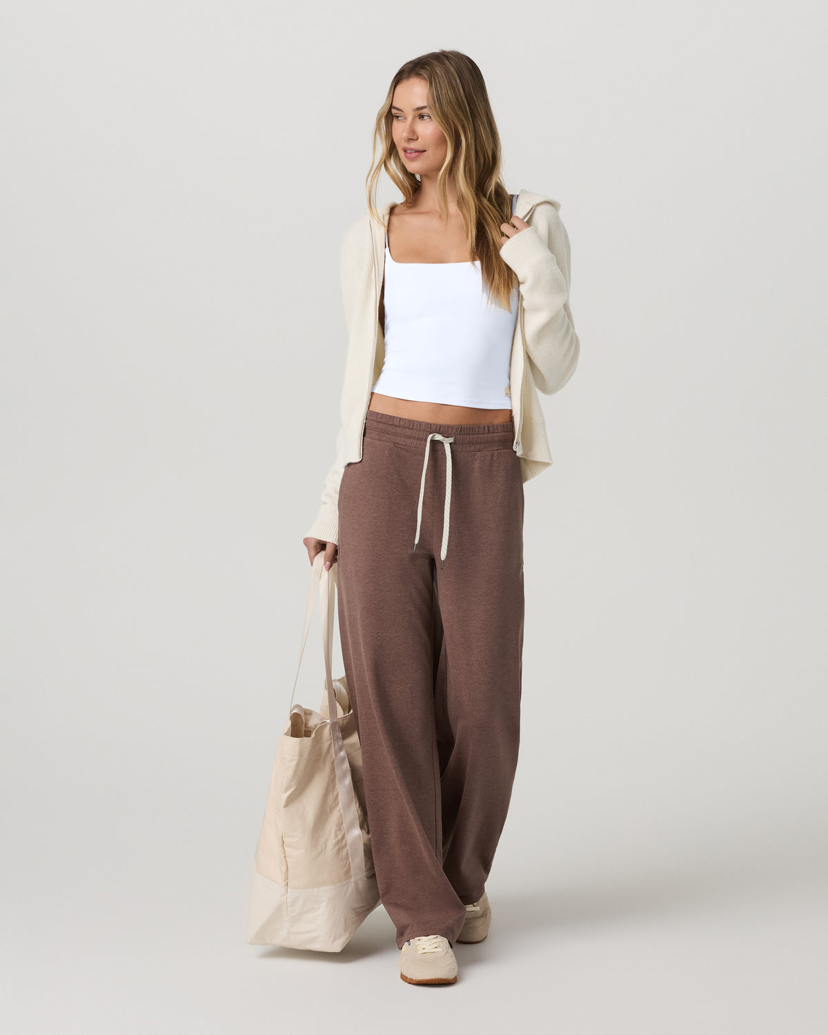 Halo Essential Wideleg Pant Women's Sable Heather Pant - Vuori