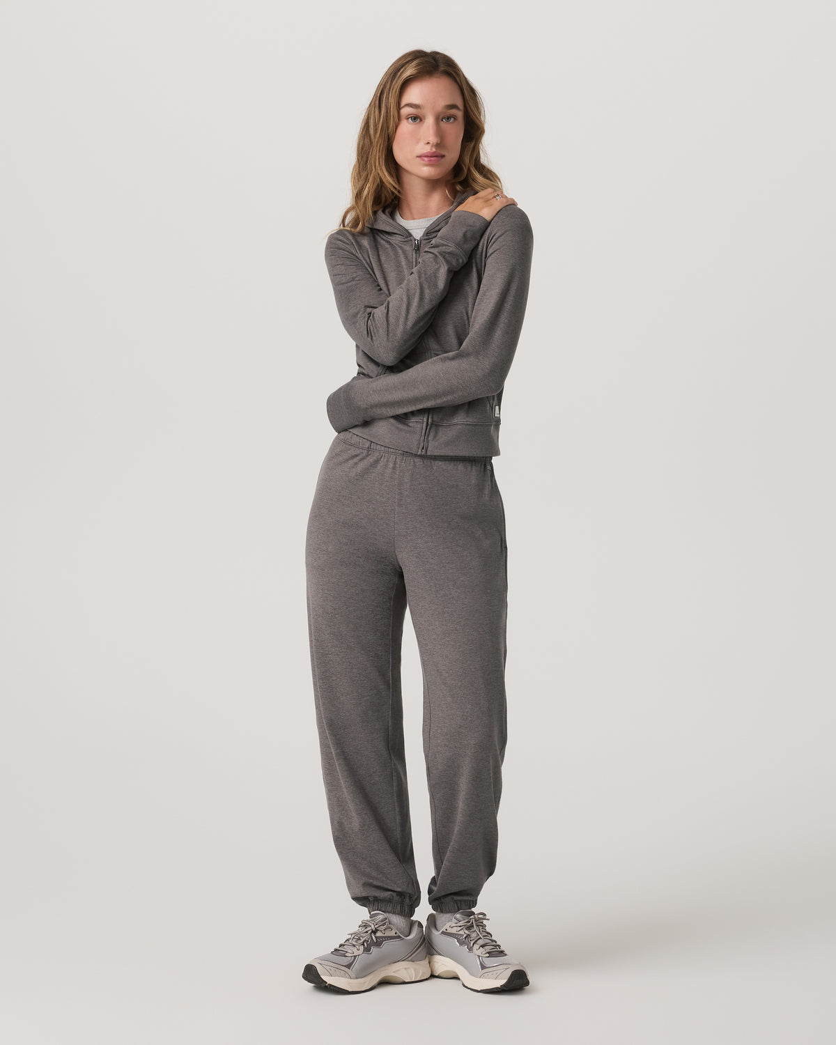 Halo Modern Sweatpant Women's Chia Heather Pants - Vuori