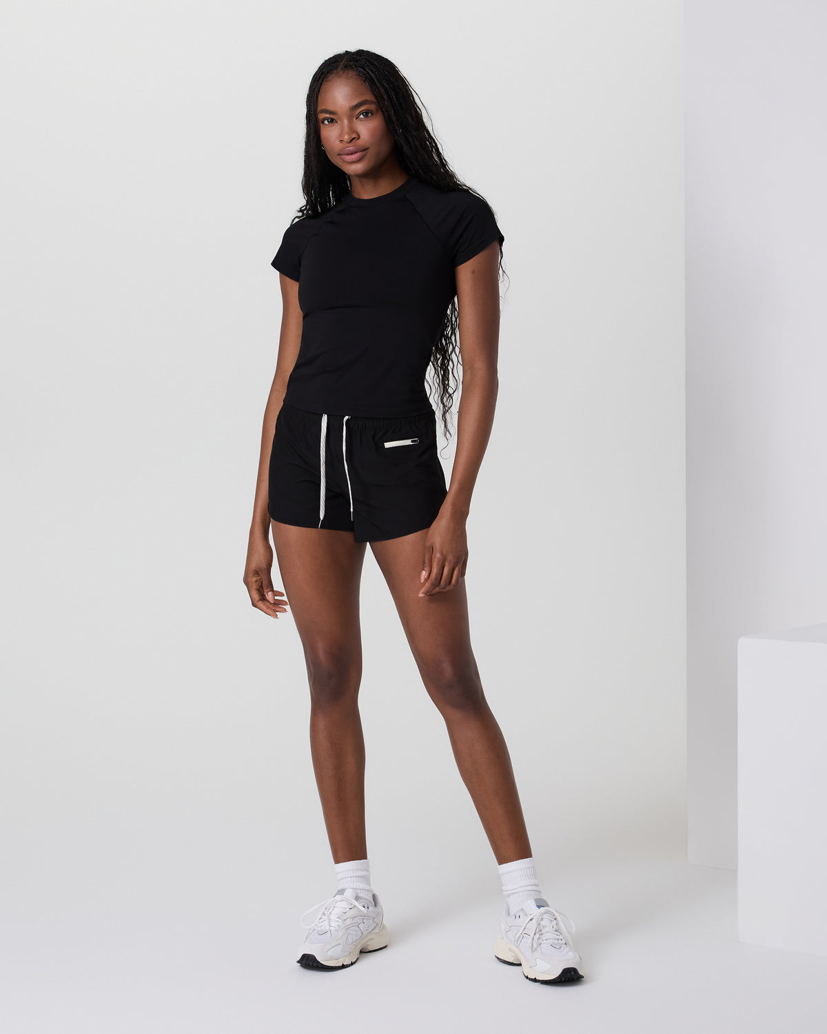 Short Sleeve Seamless Surge Tee Black - Vuori