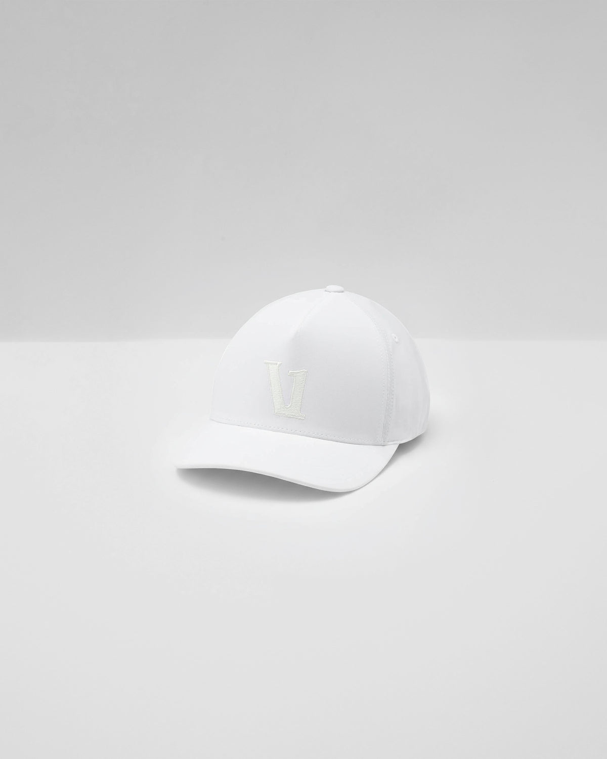 Magnitude Hat White Adjustable Snapback - Vuori