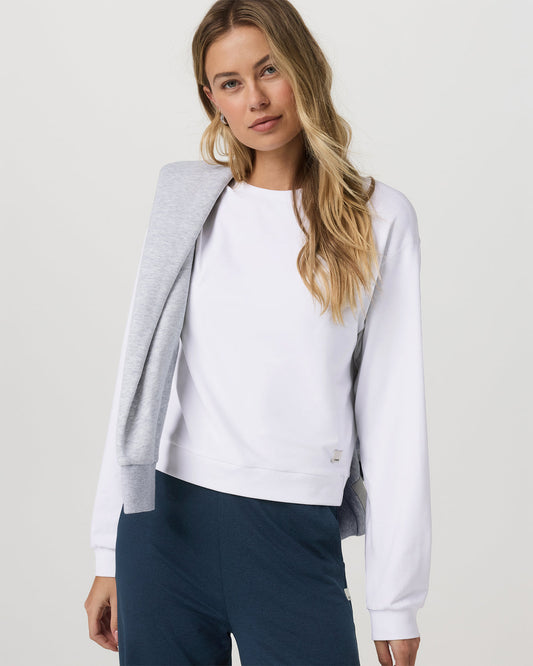 Halo Modern Crew Women's White Lounge Sweatshirt - Vuori