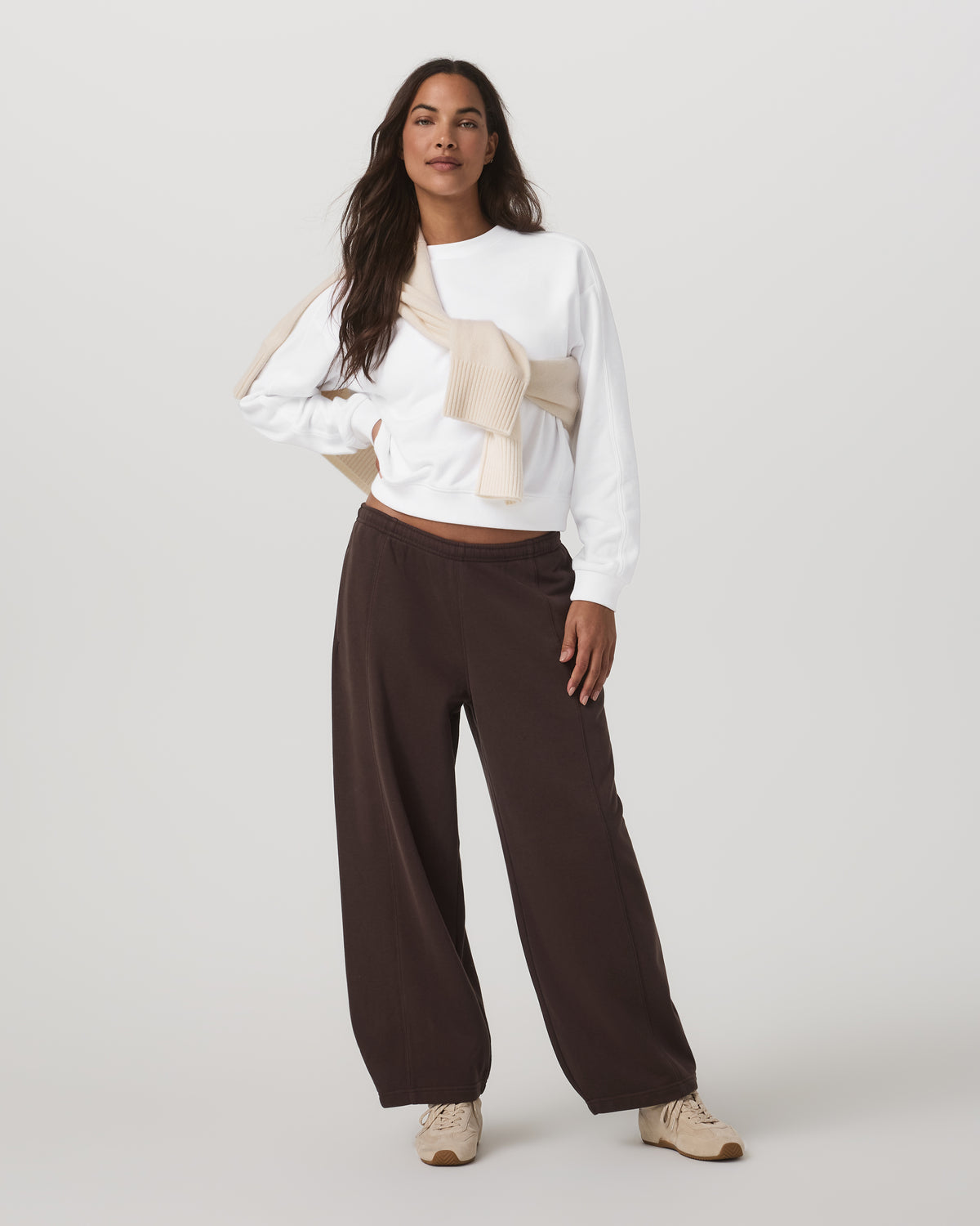 Sedona Seams Crew Women's White Fleece Sweatshirt - Vuori