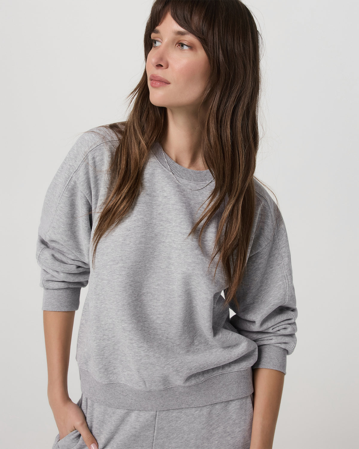 Sedona Seams Crew Women's Light Heather Grey Sweatshirt - Vuori