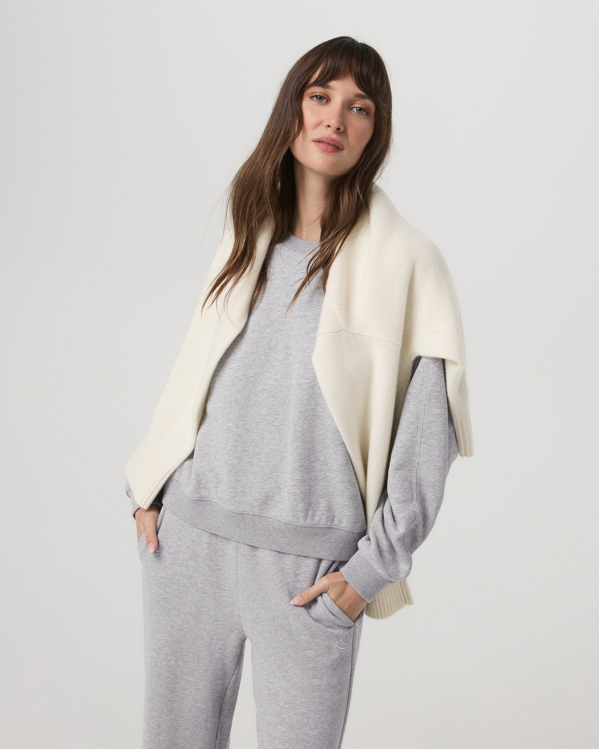 Sedona Seams Crew Women's Light Heather Grey Sweatshirt - Vuori