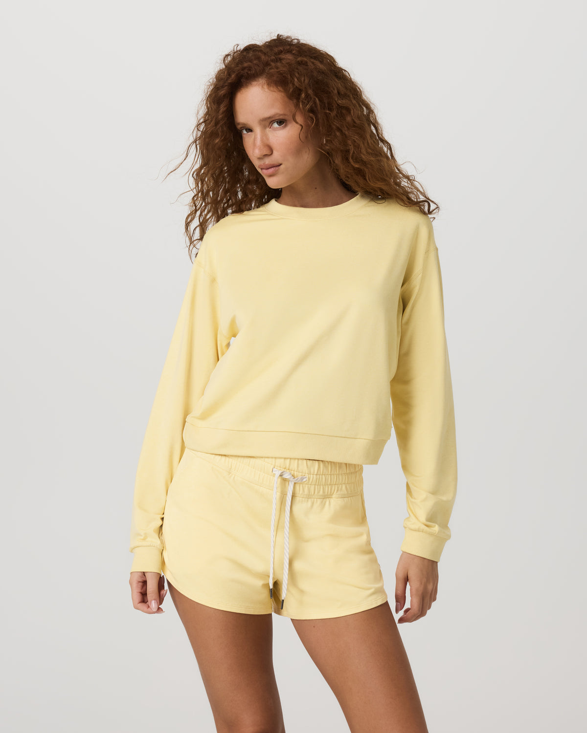 Halo Modern Crew Lemon Snap Heather Lounge Sweatshirt - Vuori