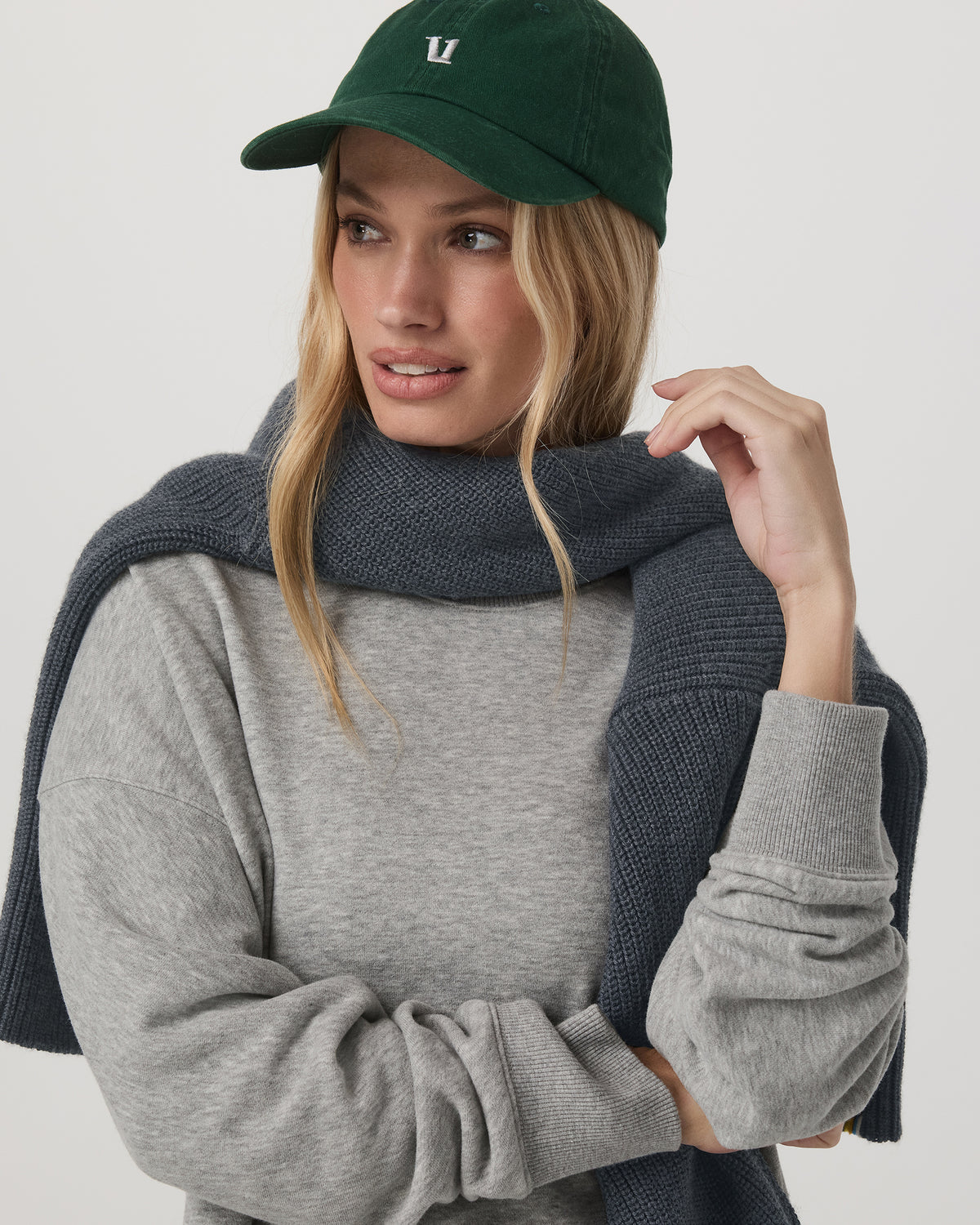 Sedona Weekender Crew Light Heather Grey Crewneck - Vuori