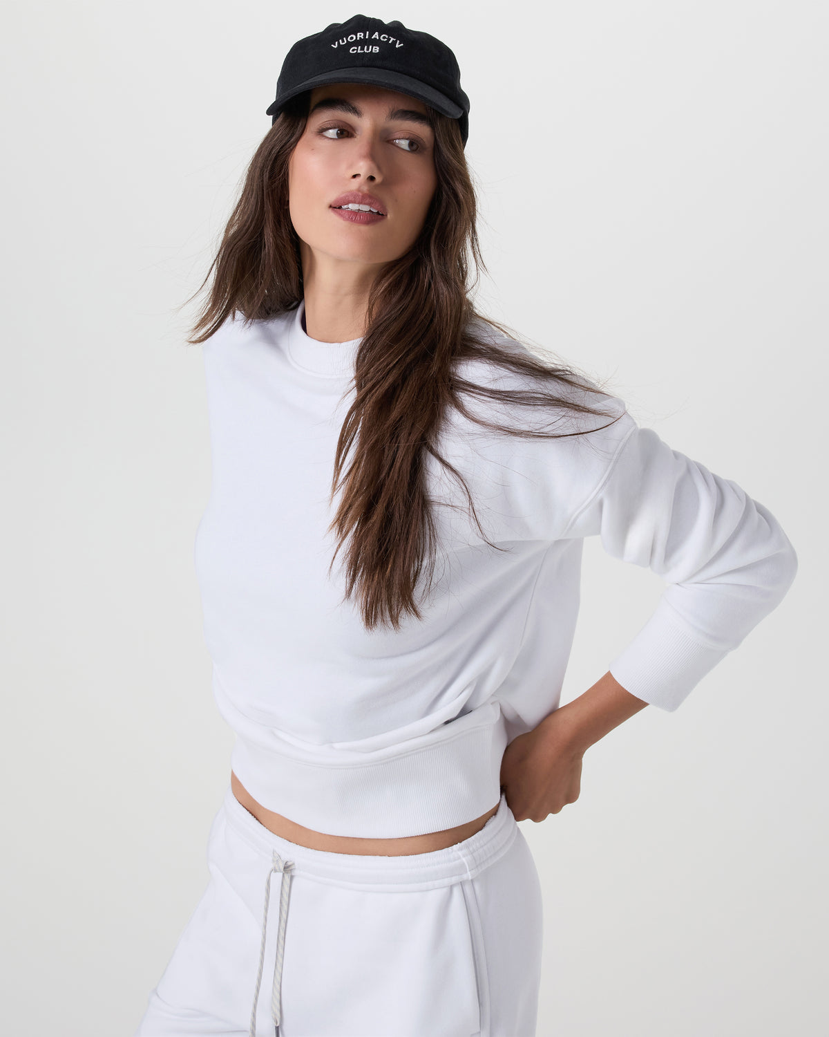 Sedona Weekender Crew Women's White Pullover - Vuori
