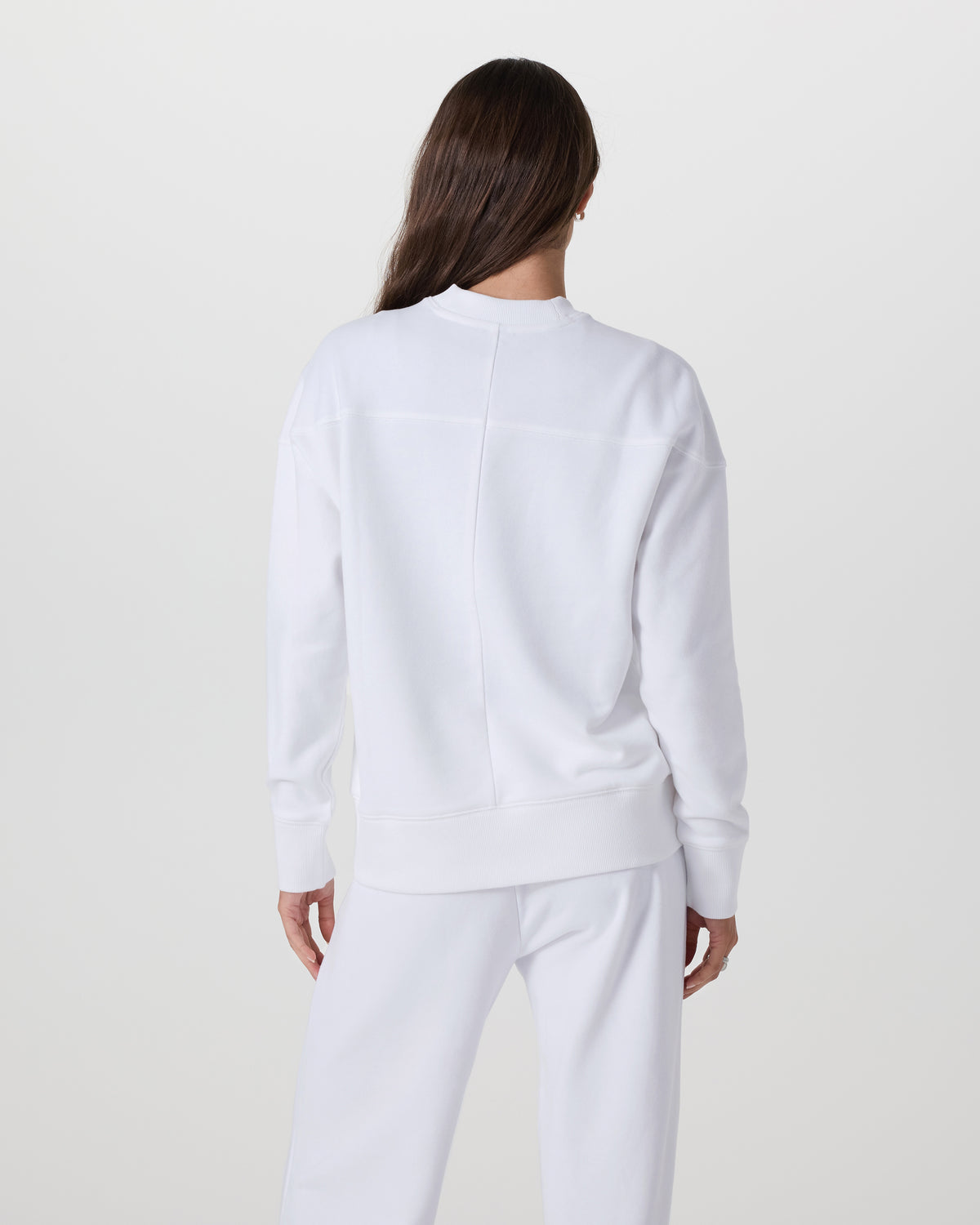 Sedona Weekender Crew Women's White Pullover - Vuori