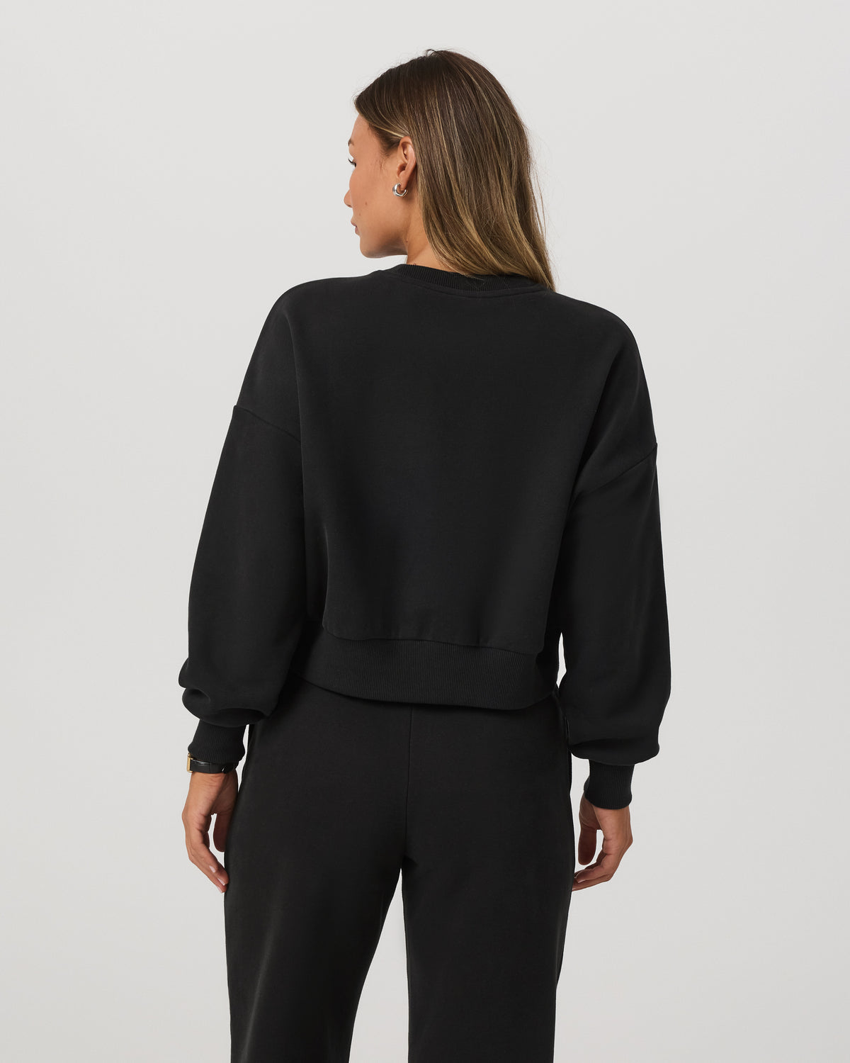 Restore Mini Crew Women's Washed Black Crewneck - Vuori