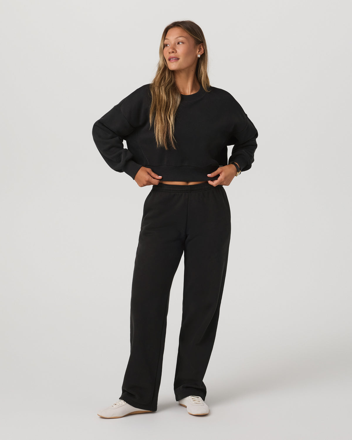 Restore Mini Crew Women's Washed Black Crewneck - Vuori
