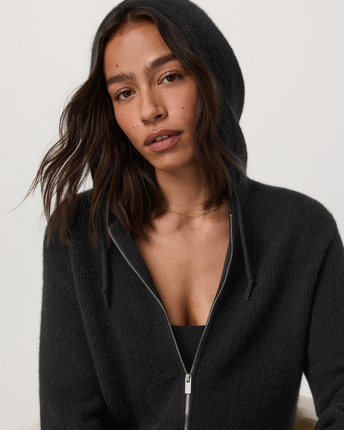 Émilie Cashmere Hoodie Women's Black Zip - Vuori