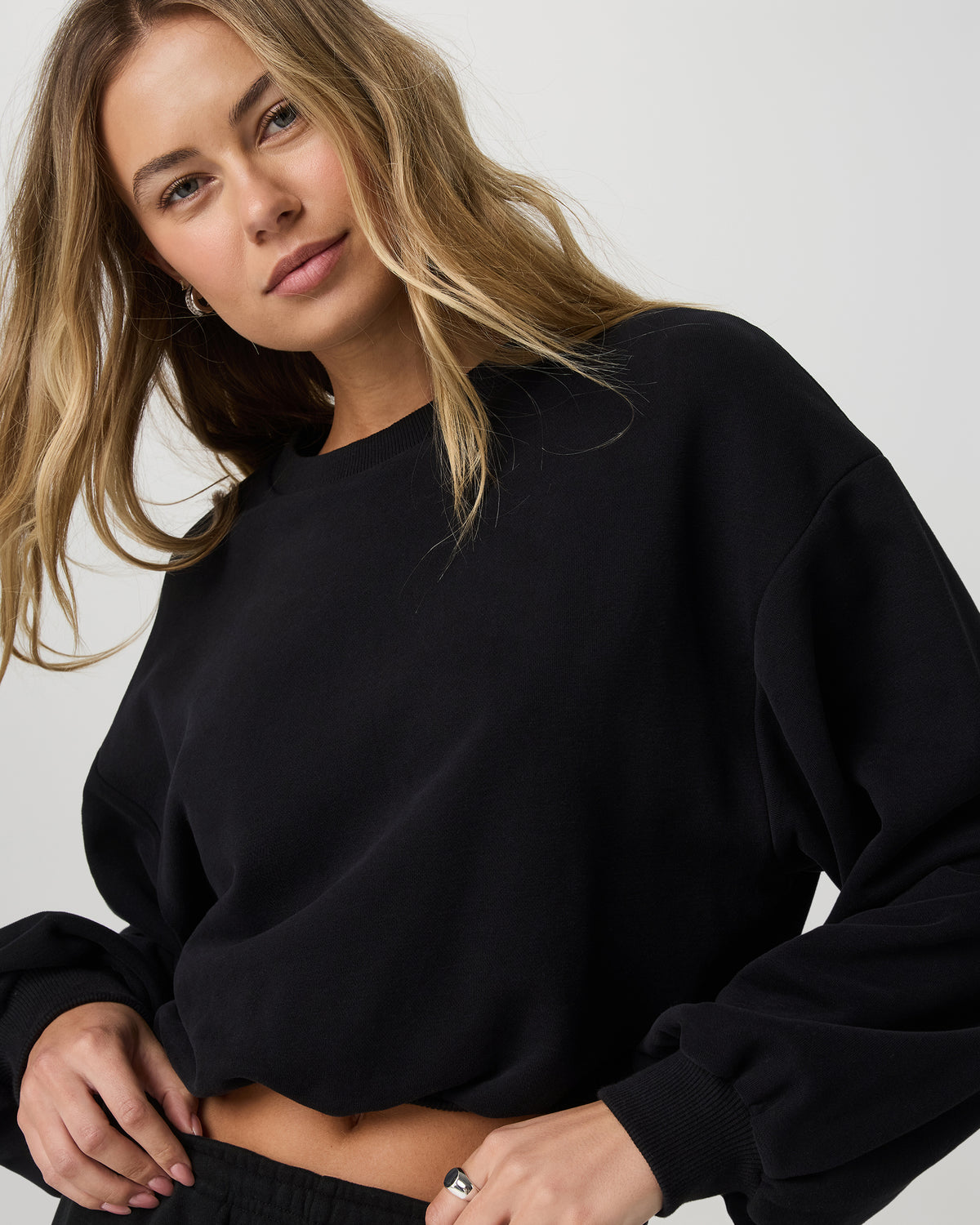 Sedona Bubble Crew Women's Black Pullover Crewneck - Vuori