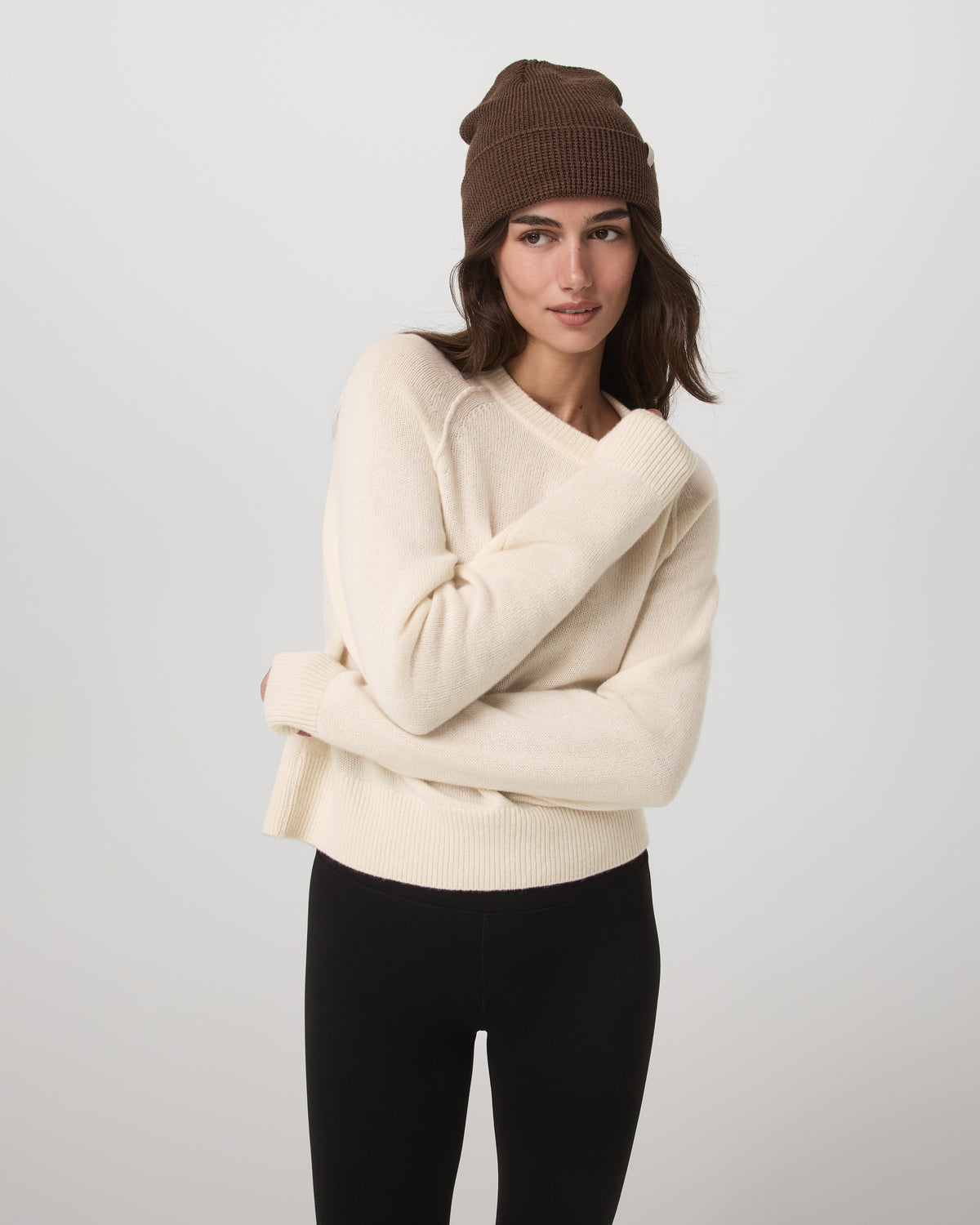 Émilie Cashmere Crew Women's Porcelain Pullover - Vuori
