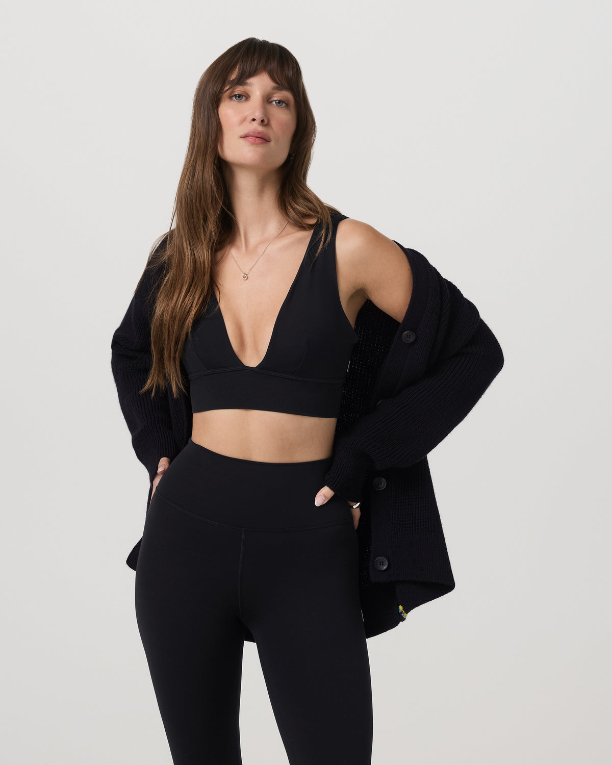 Alps Boyfriend Cardigan Women's Black Knit Sweater - Vuori