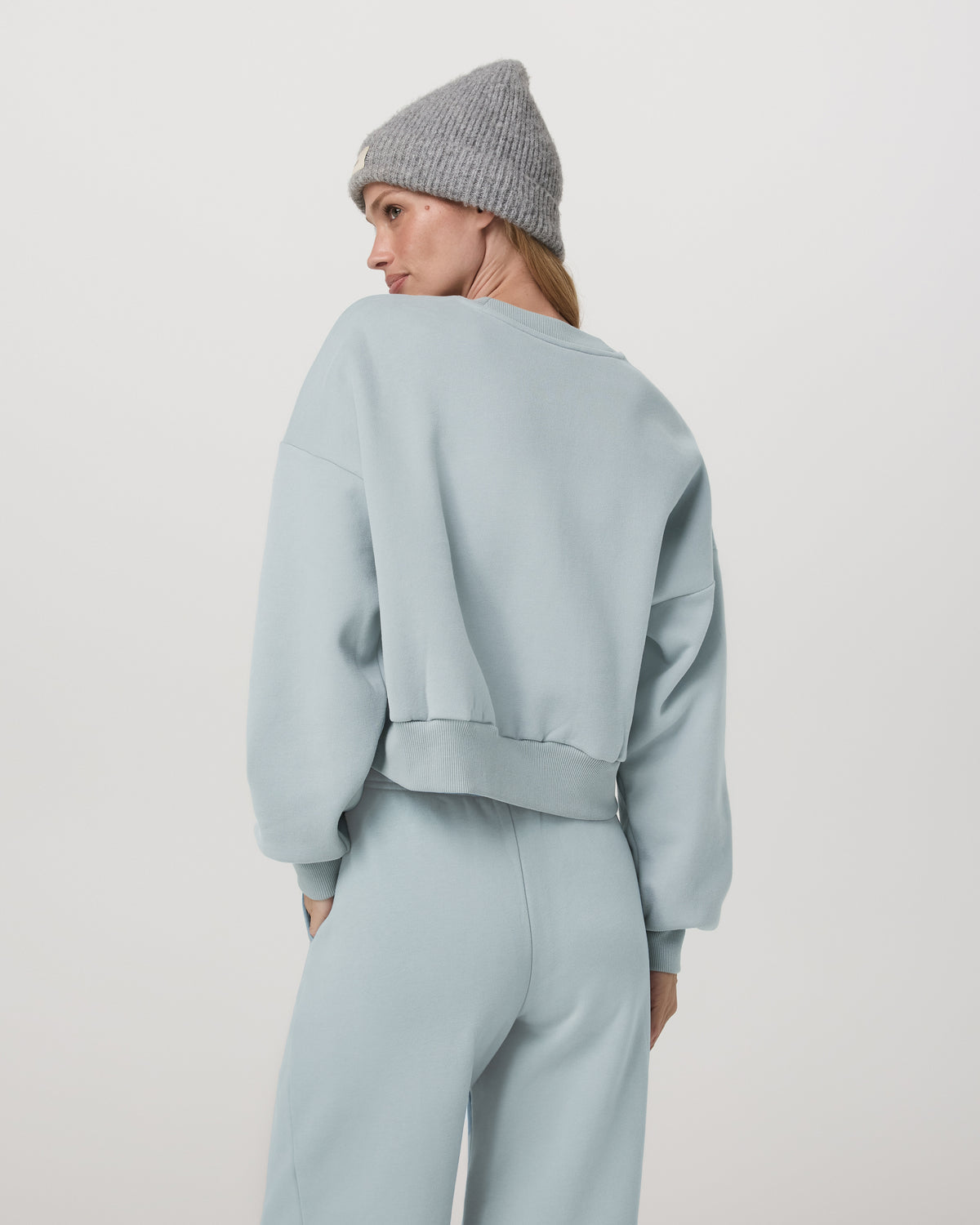 Restore Mini Crew Women's Blue Haze Crewneck - Vuori