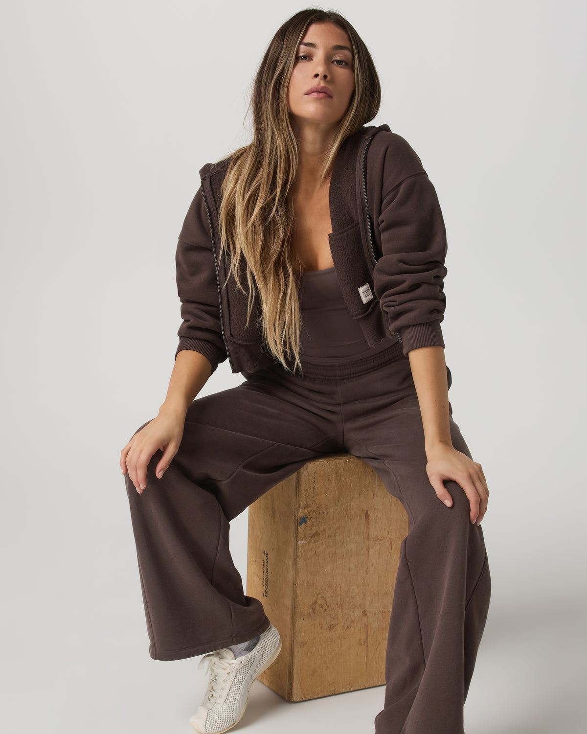 Restore Mini Full Zip Hoodie Women's Java Jacket - Vuori