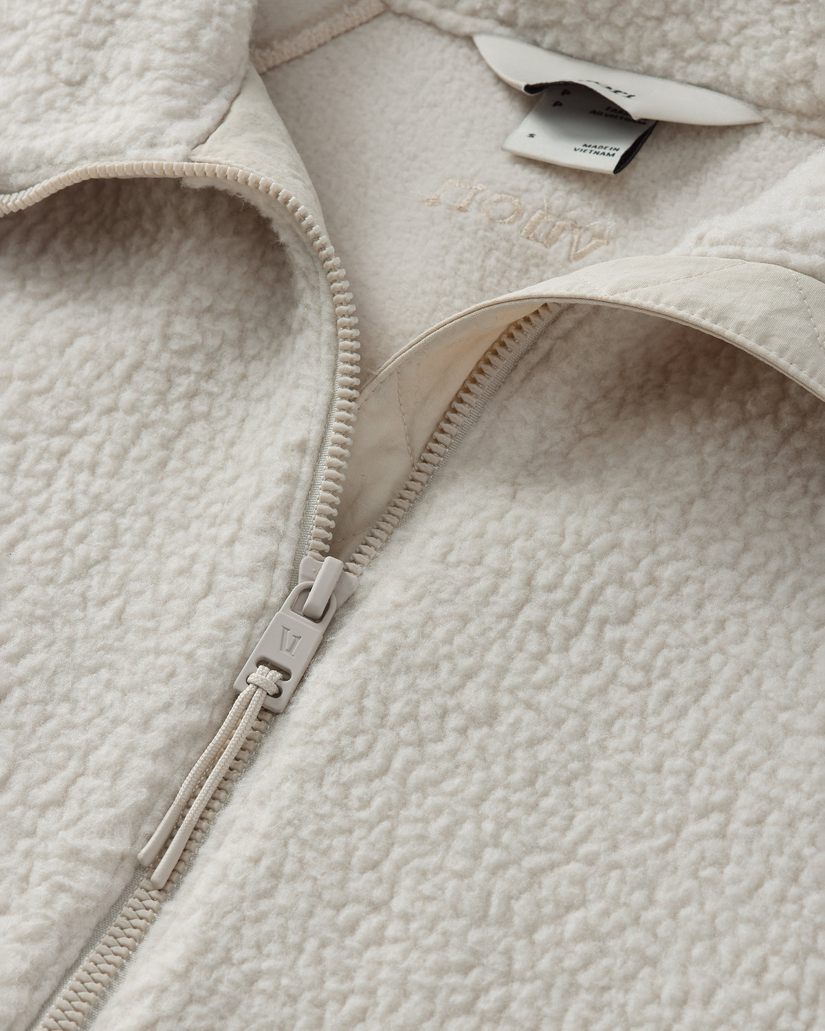 Alpine Jacket Women's Cozy Fleece Jacket in Bone - Vuori