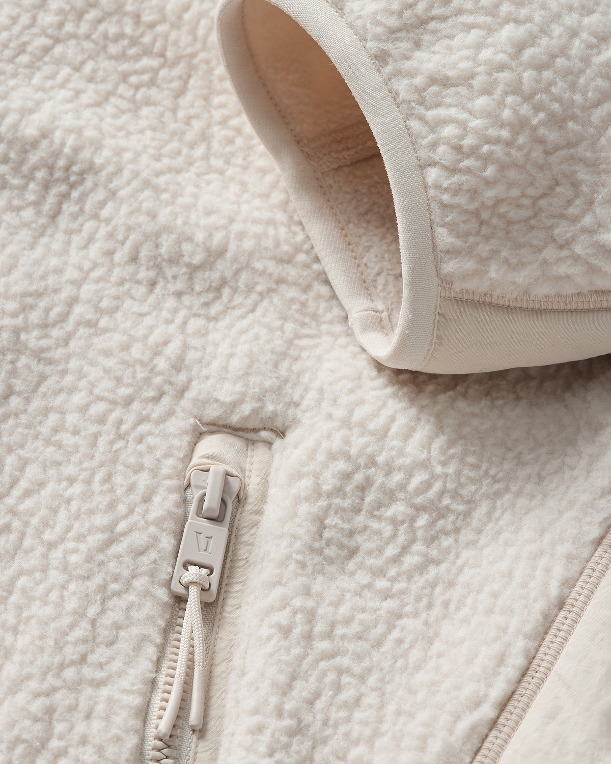 Alpine Jacket Women's Cozy Fleece Jacket in Bone - Vuori