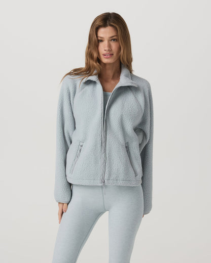 Alpine Jacket Women's Cozy Fleece Jacket in Blue Haze - Vuori