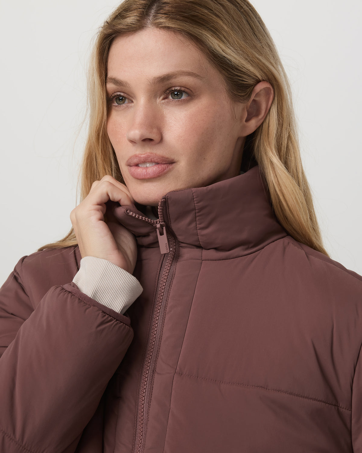 Canyon Insulated Venture Jacket Women's Sable Full-Zip - Vuori