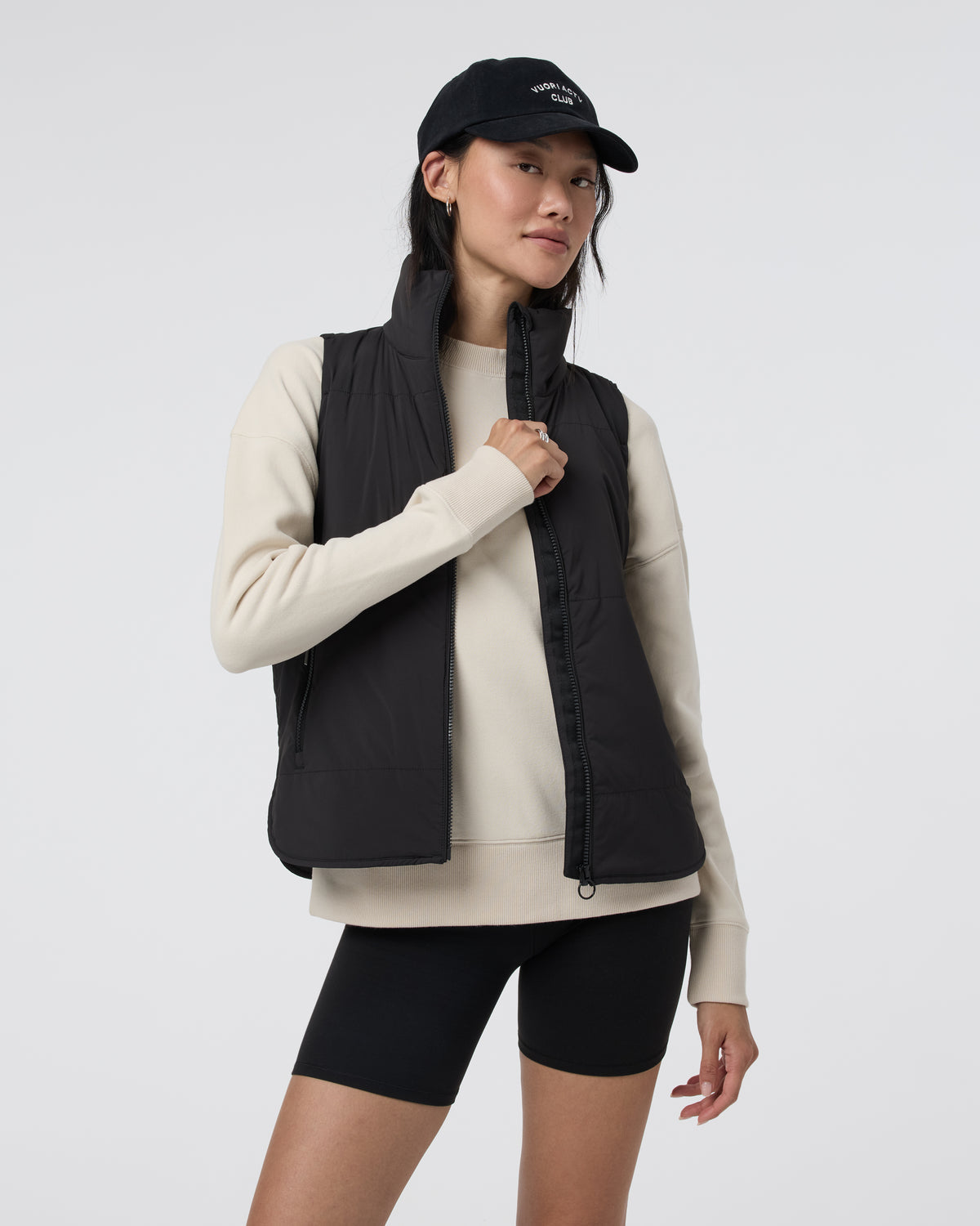 Canyon Insulated Vest Women's Black Vest - Vuori