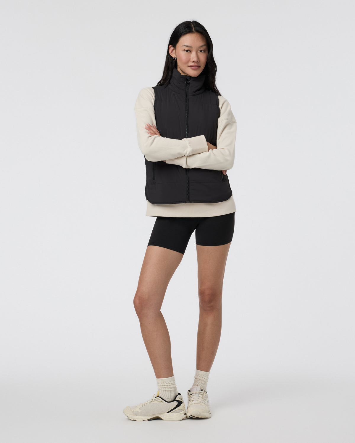 Canyon Insulated Vest Women's Black Vest - Vuori