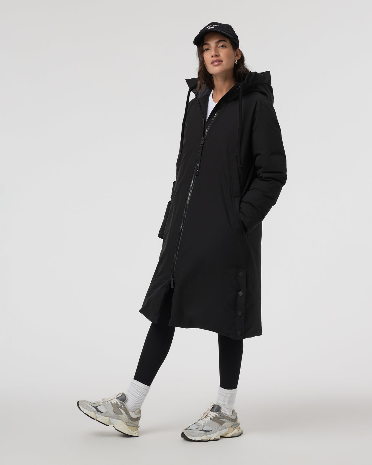Icelandic Anorak Women's Black Waterproof Jacket - Vuori