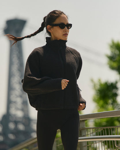 Alpine Jacket Women's Cozy Fleece Jacket in Black| Vuori - Vuori