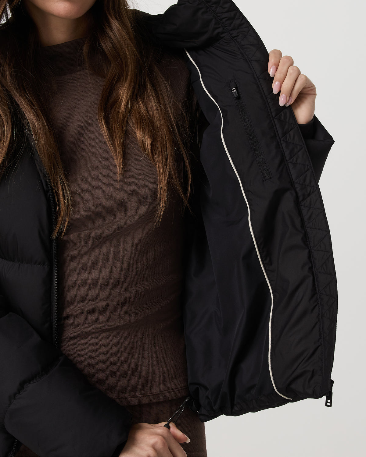 Alta Down Jacket Women's Black Puffer Jacket - Vuori