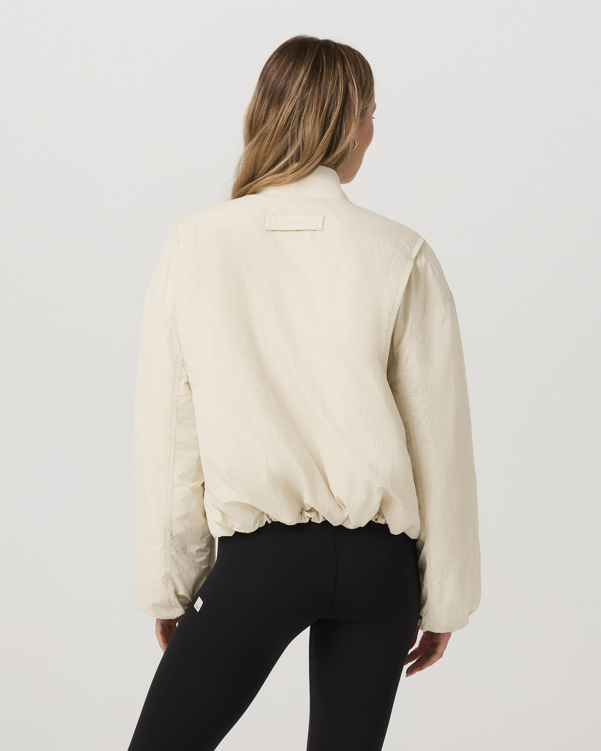 Lund Insulated Jacket Women's Bone Oversized Jacket - Vuori