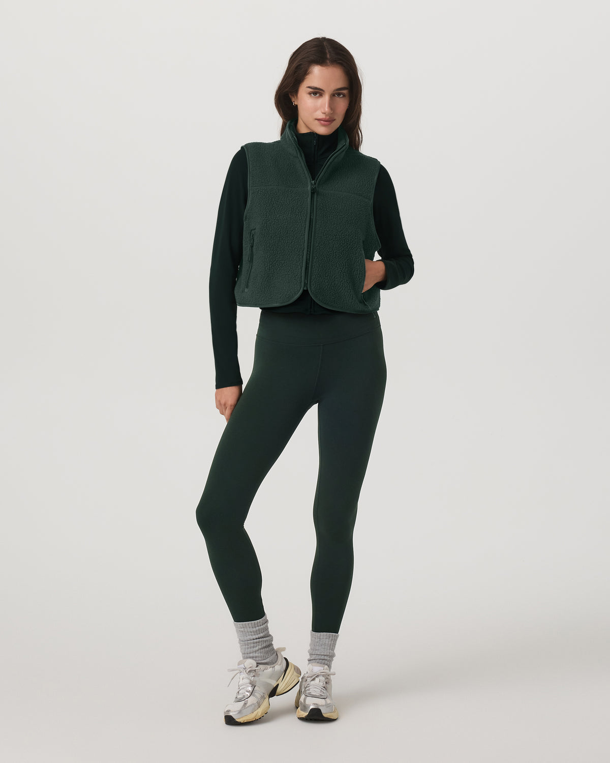 Alpine Vest Women's Evergreen Fleece Vest - Vuori