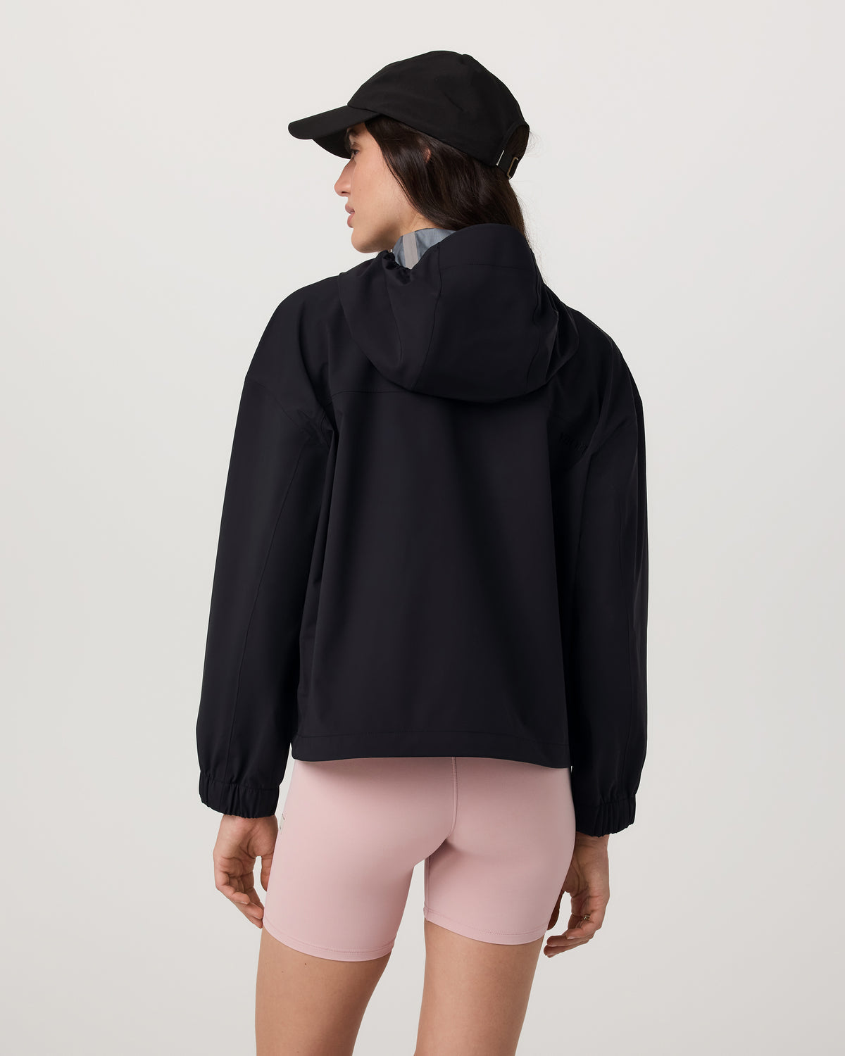 Nomadic Packable Rain Shell Women's Black Jacket - Vuori