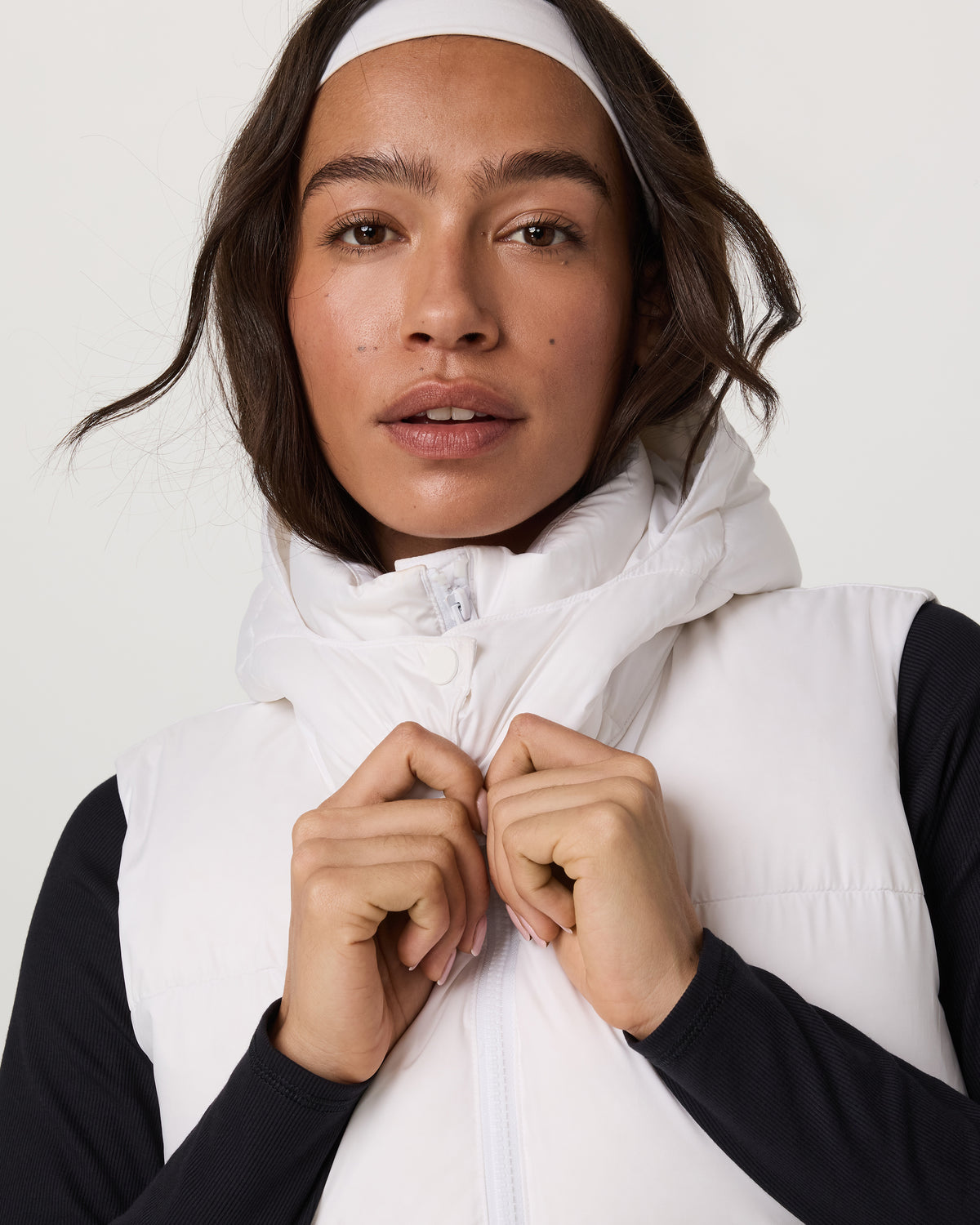 Alta Down Vest Women's White Sleeveless Vest - Vuori