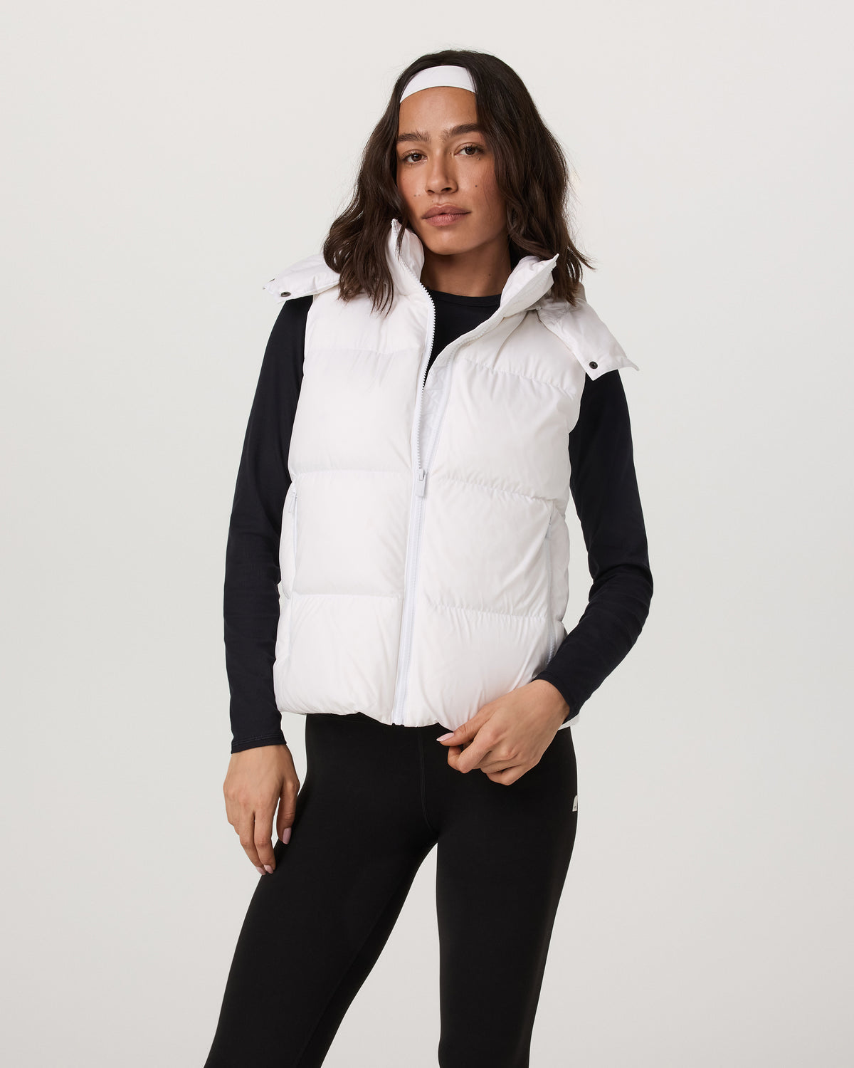 Alta Down Vest Women's White Sleeveless Vest - Vuori