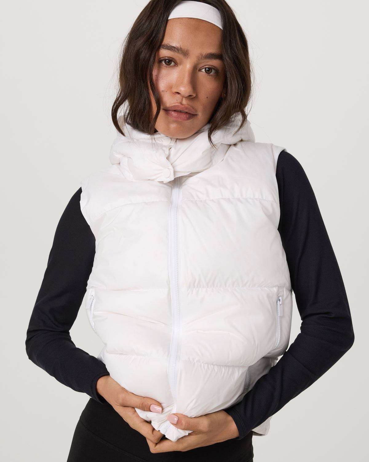 Alta Down Vest Women's White Sleeveless Vest - Vuori