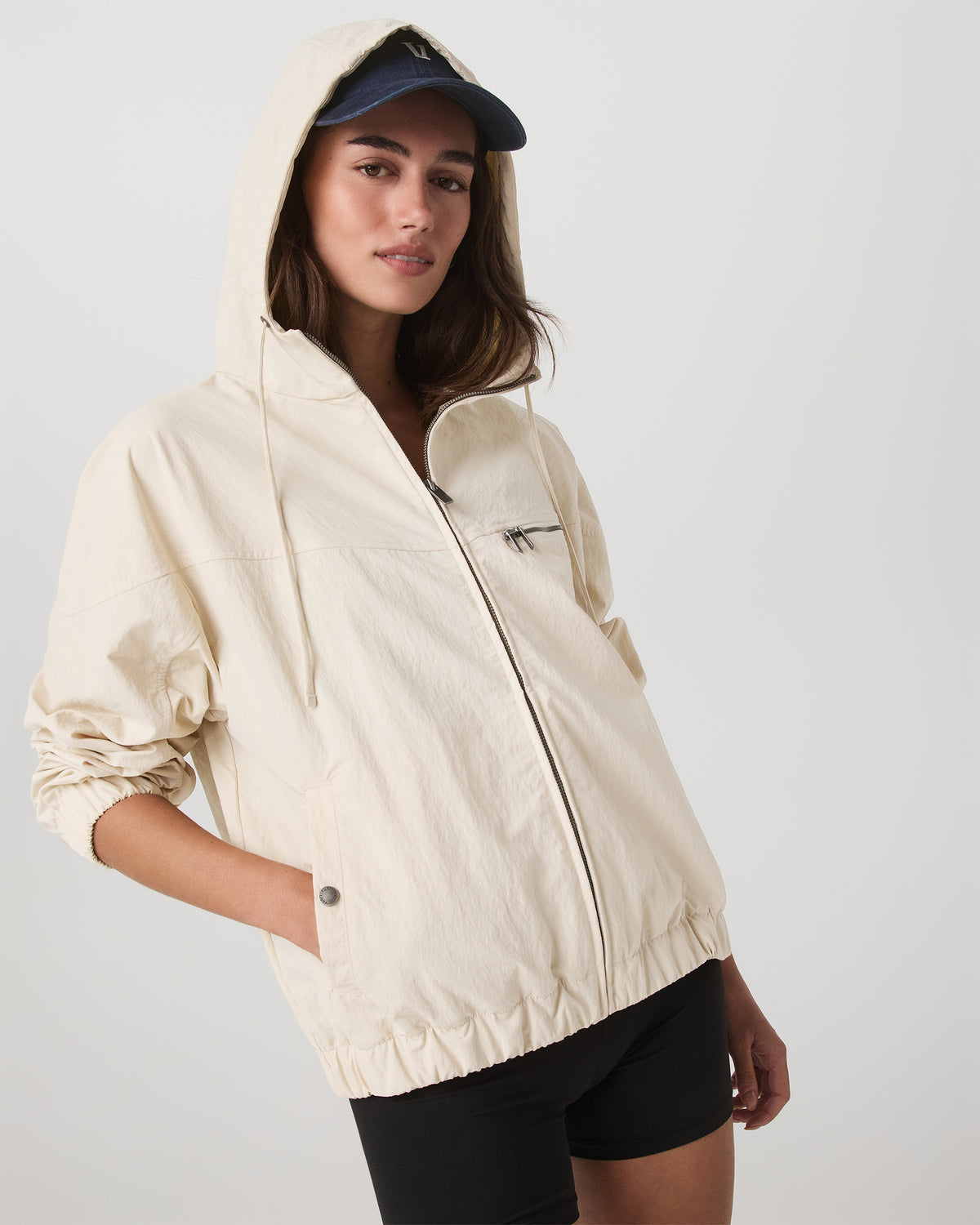Ventana Jacket Women's Bone Transitional Lifestyle Jacket - Vuori