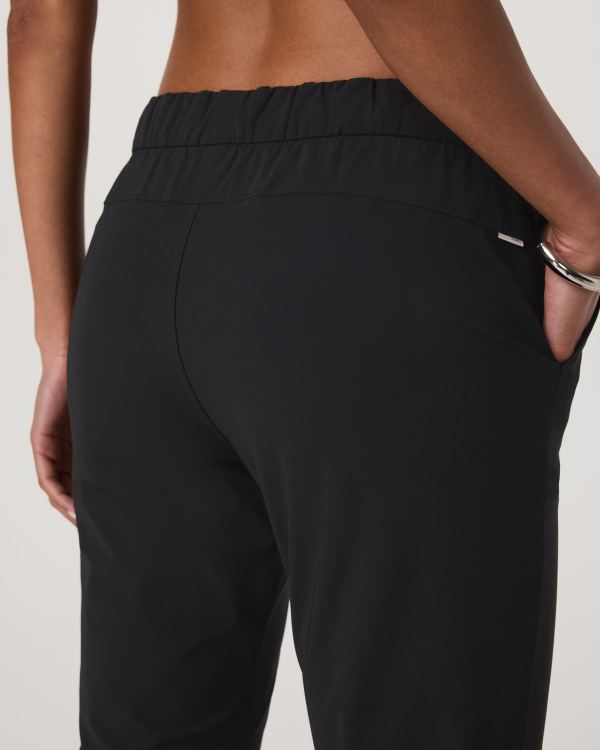 Miles Ankle Pant Black - Vuori