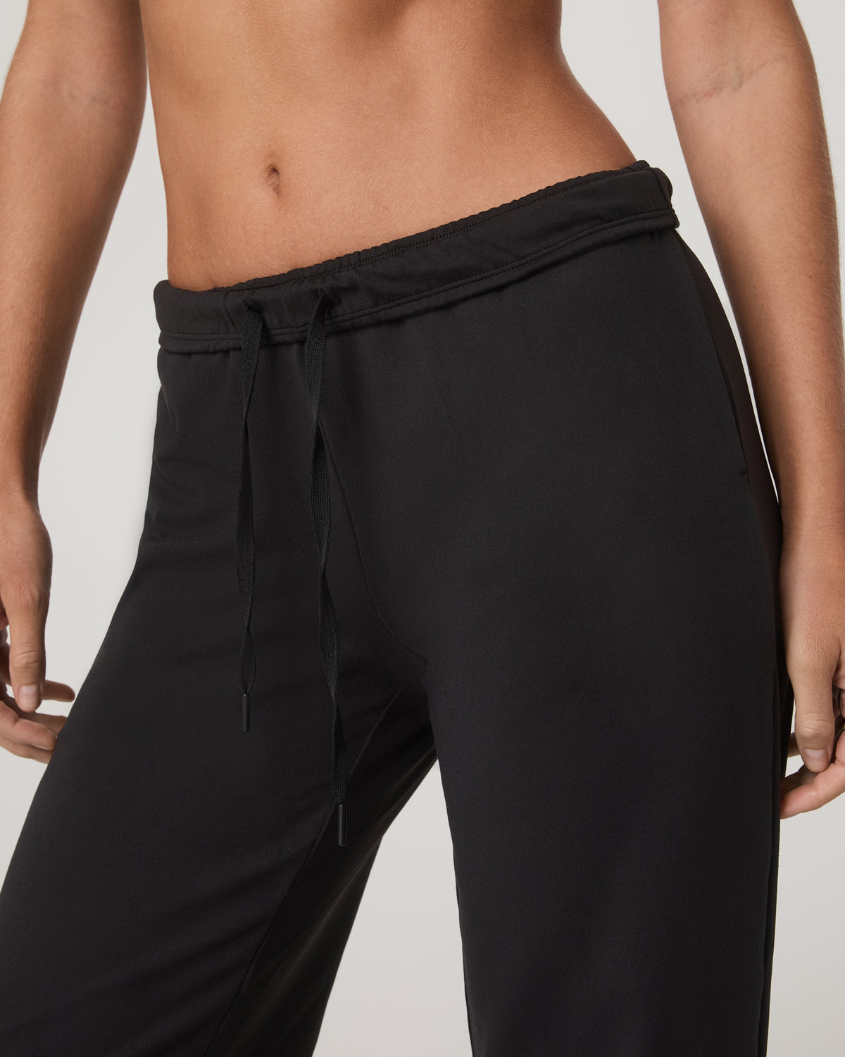 Halo Straight Leg Pant Women's Solid Black Pants - Vuori