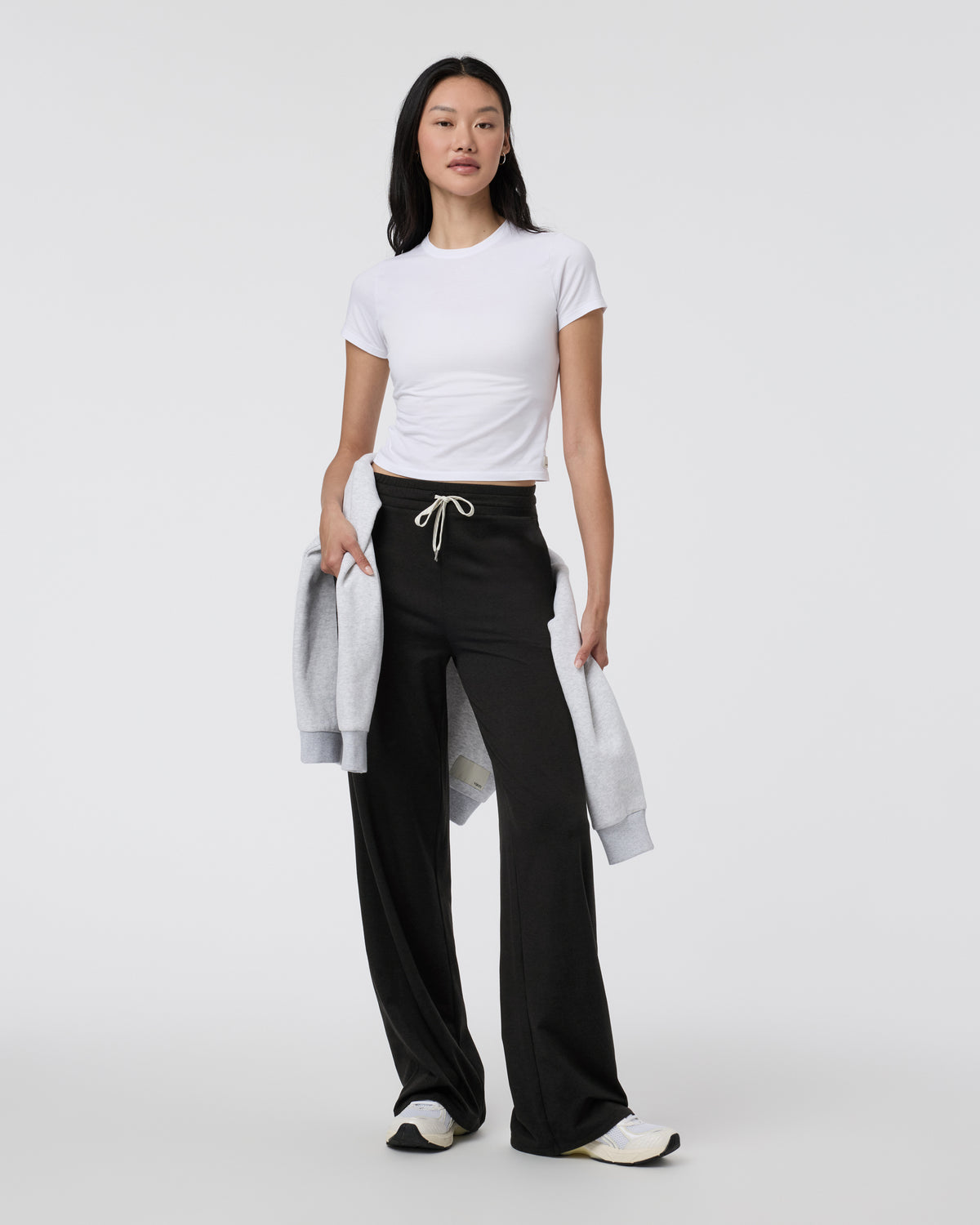 Halo Essential Wideleg - Long Black Heather - Vuori