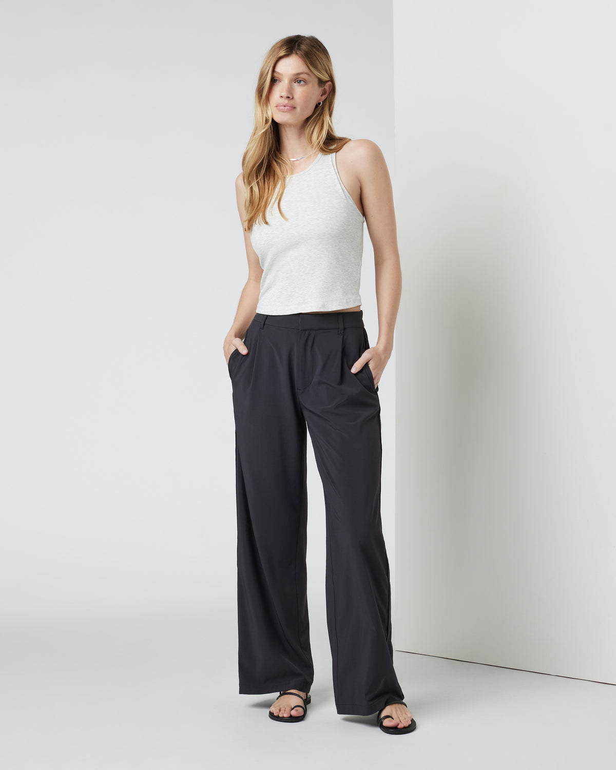 Villa Trouser-Short Black Tailored Pants - Vuori