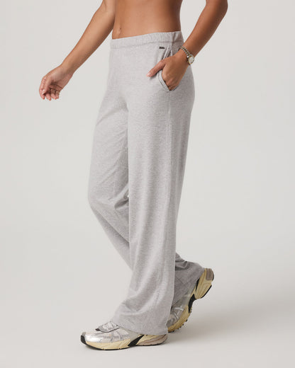 Women's Halo Modern Straight Leg Pant-Short Pale Grey - Vuori