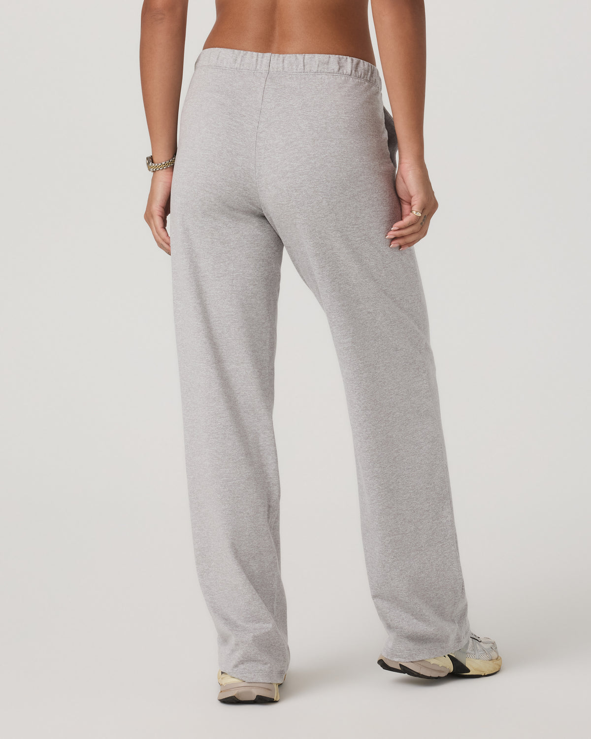 Women's Halo Modern Straight Leg Pant-Short Pale Grey - Vuori