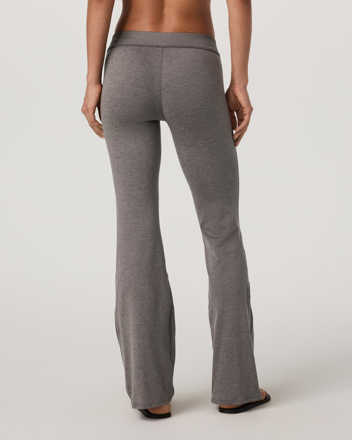 Halo Flare Pant Women's Chia Heather Pants - Vuori