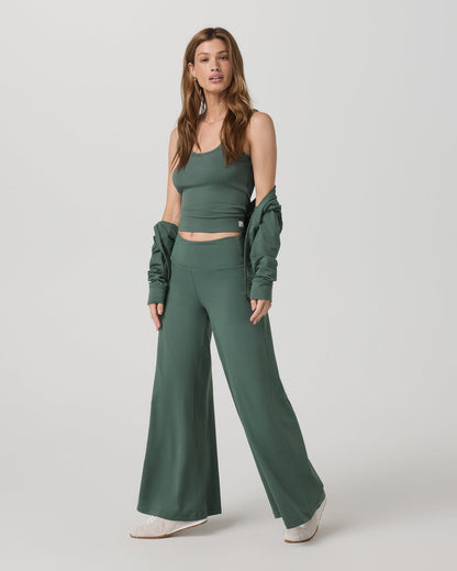 Halo Easy Wideleg Pant - Short Women's Agate Green Pants - Vuori
