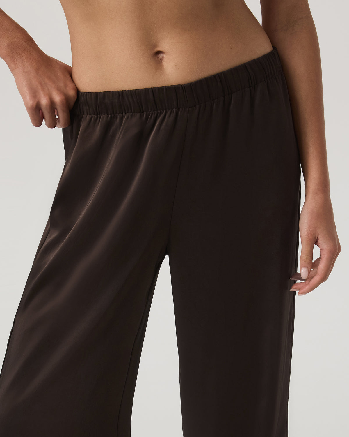 Nova Satin Wideleg Pant Women's Dark Java Pants - Vuori