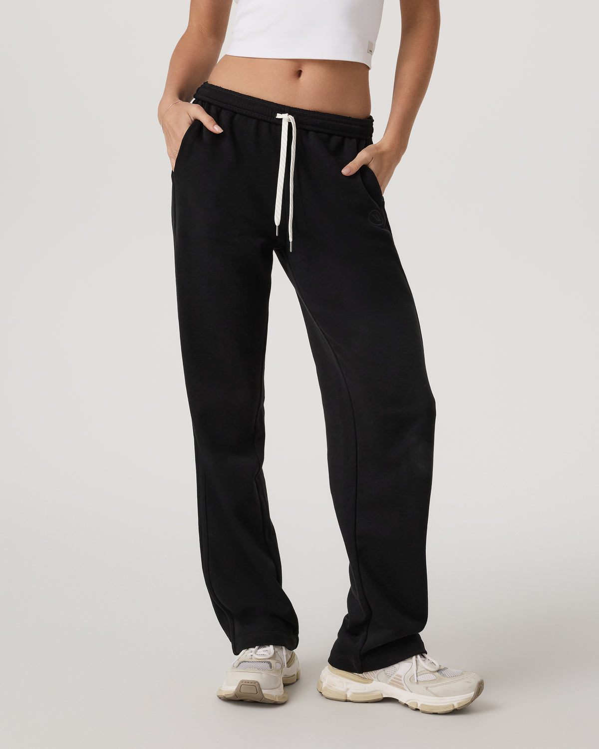 Sedona Straight Leg Sweatpant - Long Women's Black Pant - Vuori