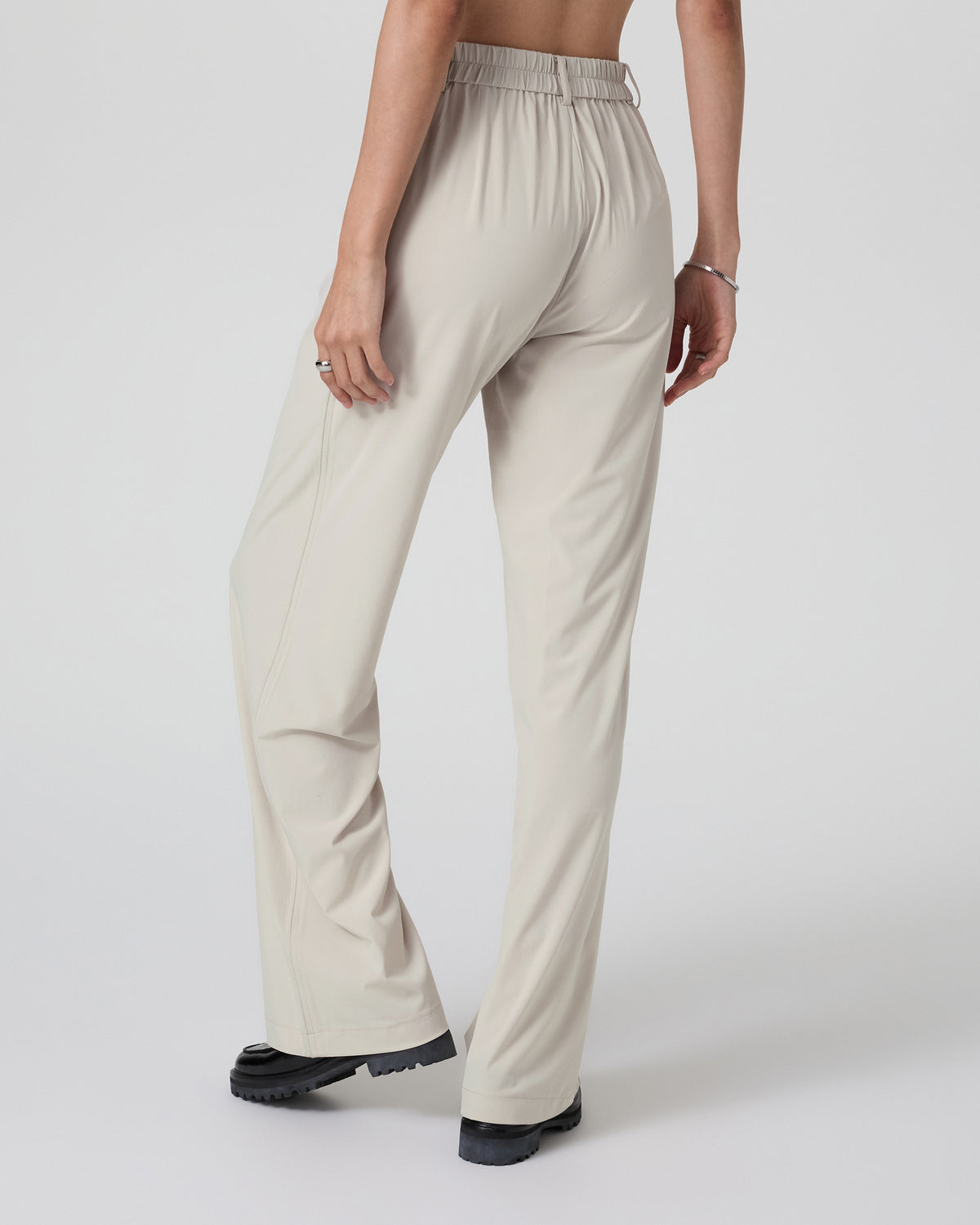 Villa Trouser-Short Mushroom Tailored Pants - Vuori
