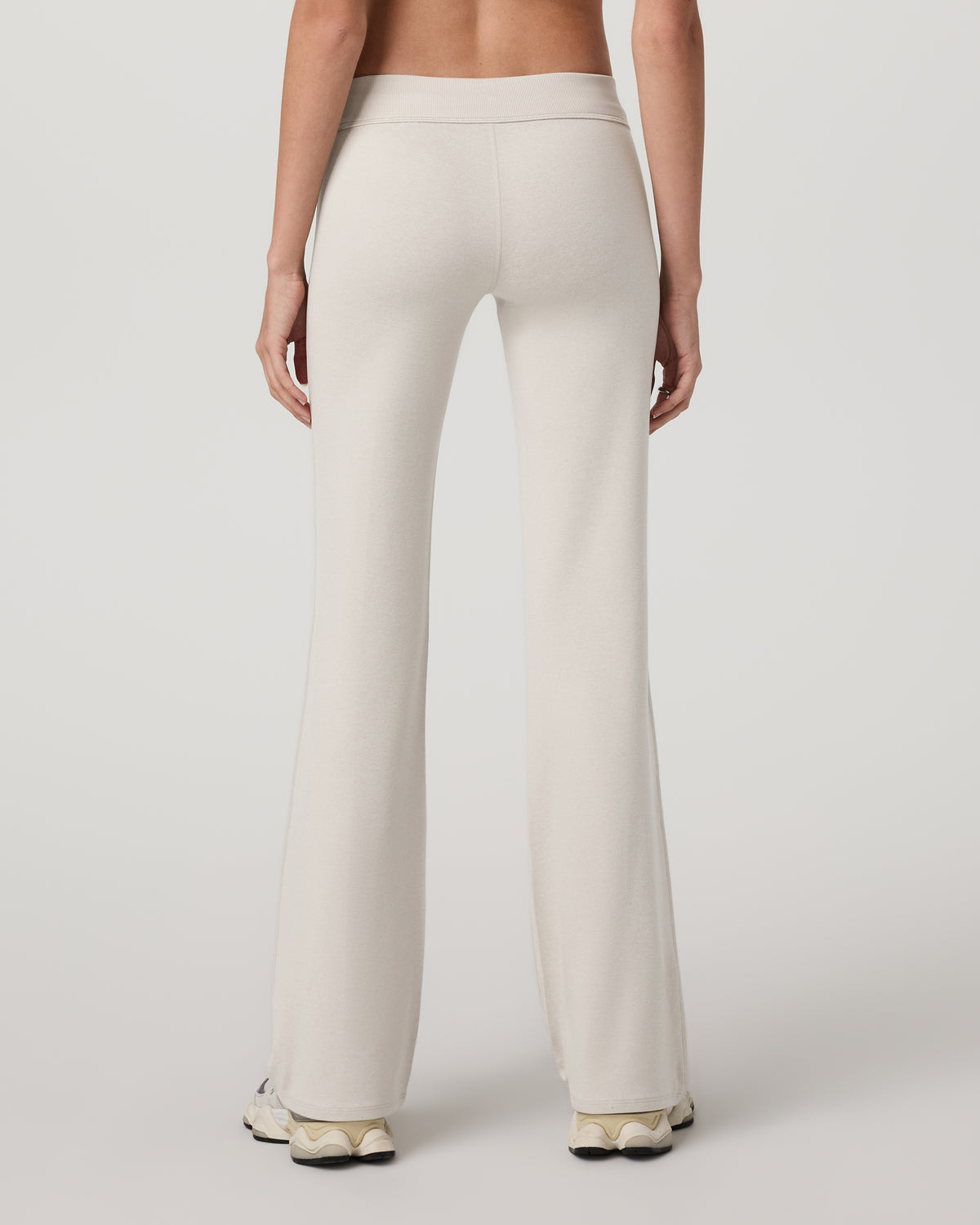 Halo Flare Pant Women's Ecru Heather Pants - Vuori